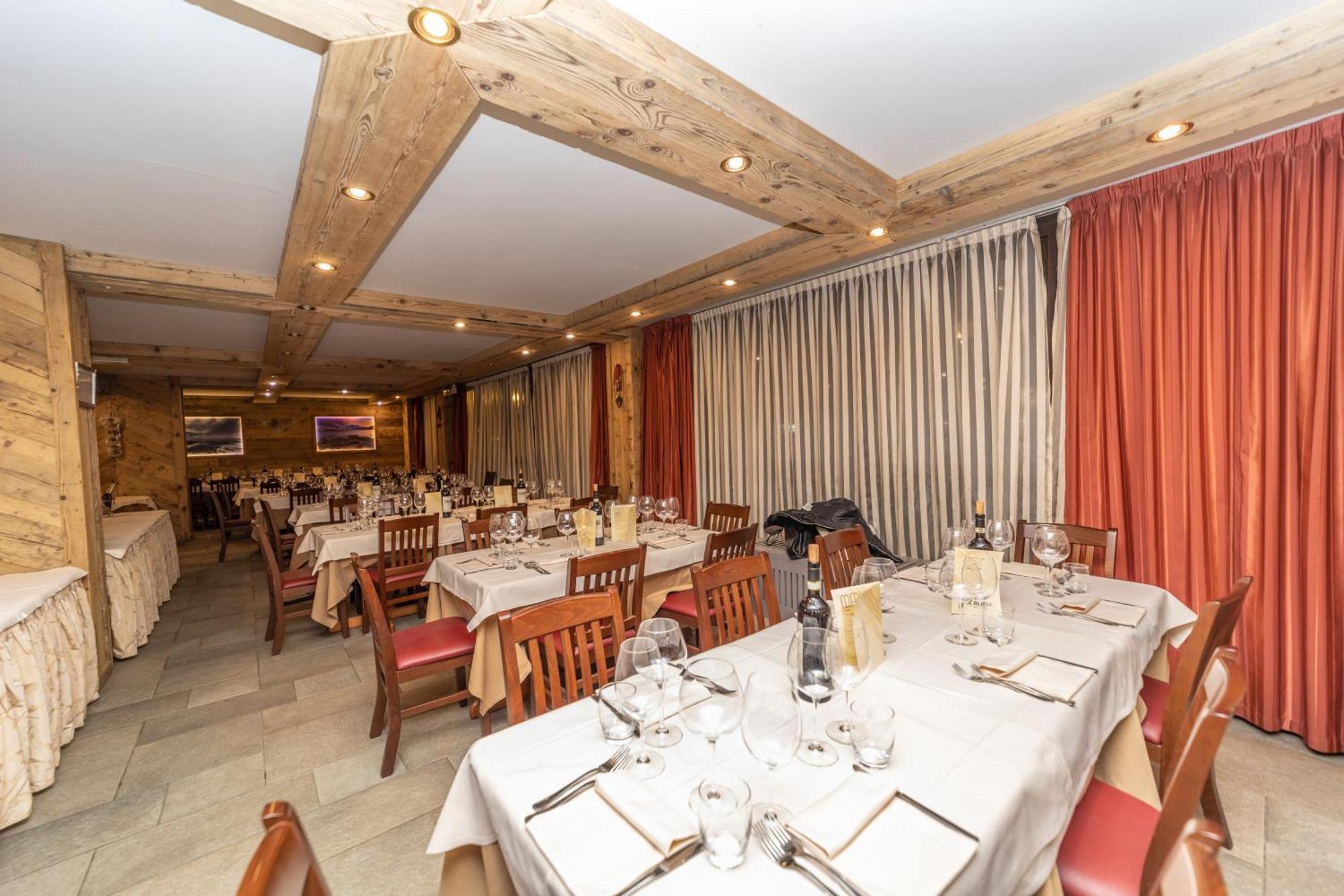 Hotiday Chalet Sestriere Vialattea 外观 照片